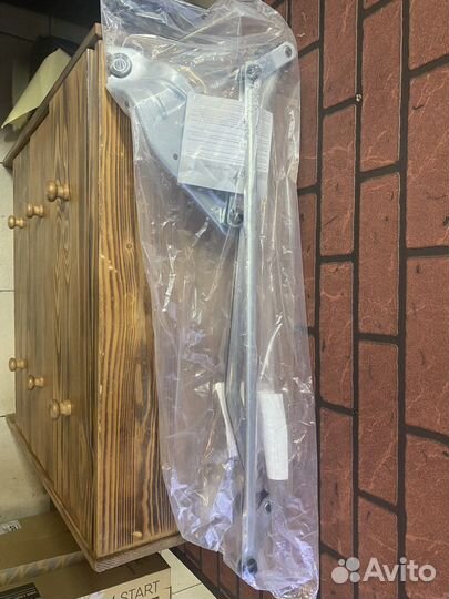 Трапеция стеклоочистителя LADA Largus Renault