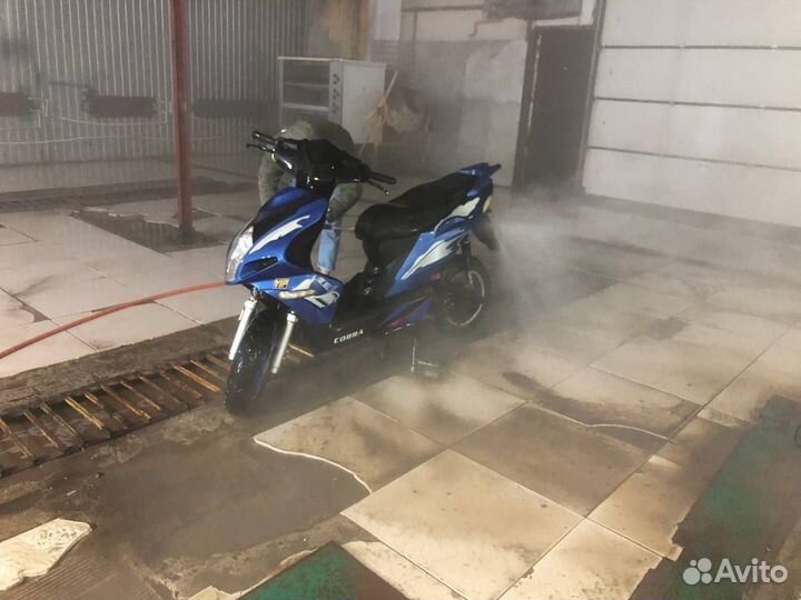 Скутер Cobra eh 150