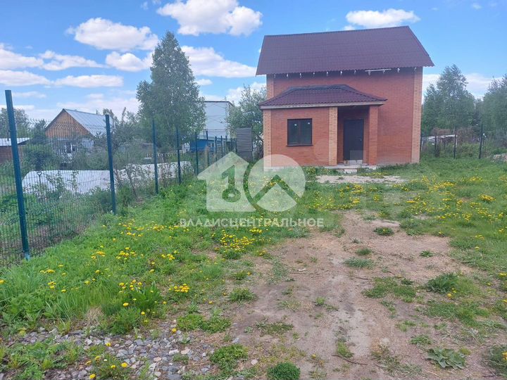 Дом 110 м² на участке 4,7 сот.