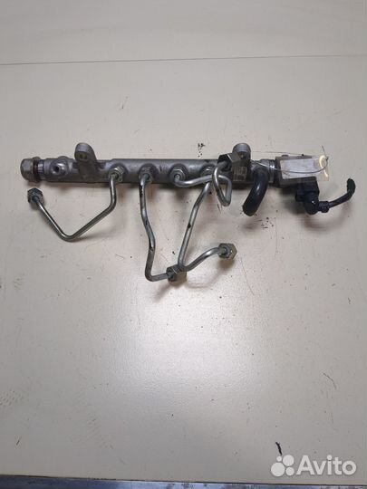 Рампа топливная Volkswagen Eos, 2008