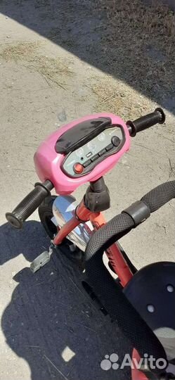 Детский велосипед с родительской ручкой