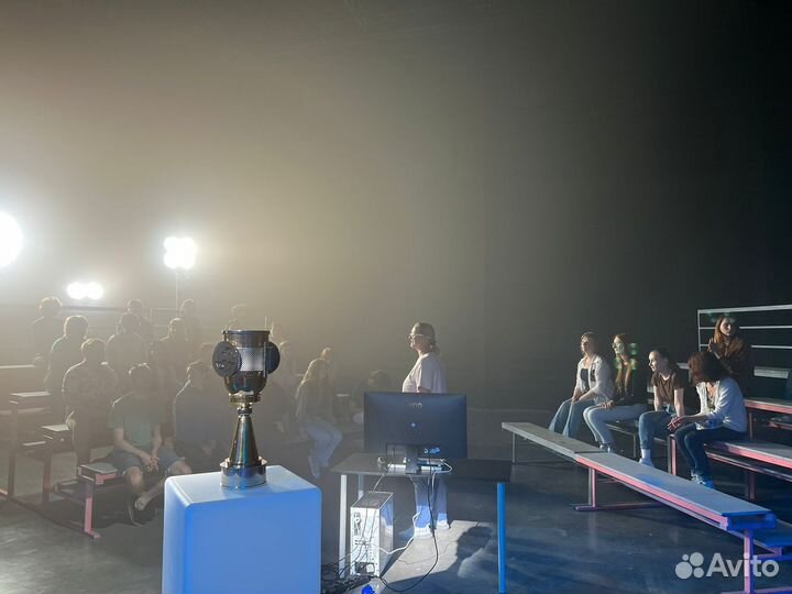 Зрительская трибуна