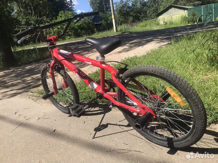Трюковой велосипед BMX