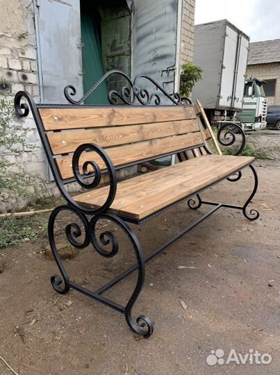 Лавочка, скамейка садовая