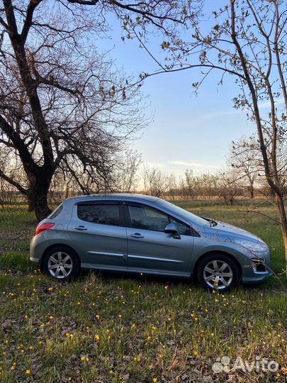 Peugeot 308 1.6 AT, 2011, 180 000 км