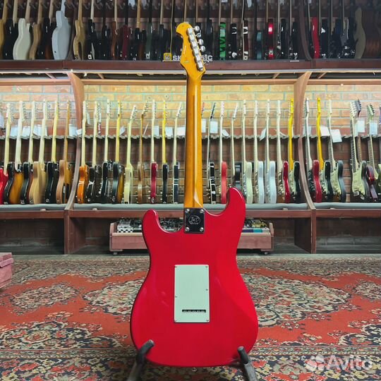 Электрогитара J&D Guitars ST-H Stratocaster SSS Red