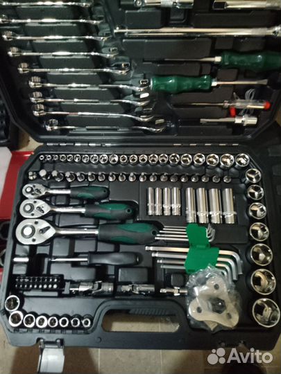 Набор инструментов 121 предмет марки Tools