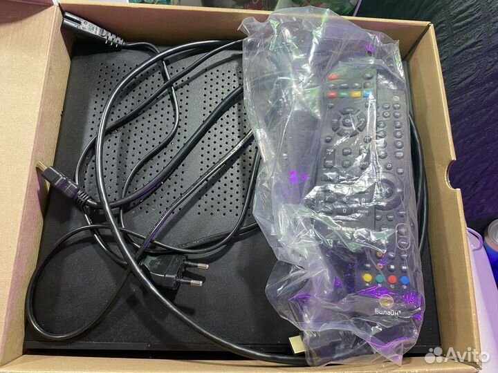 Роутер и тв приставки Билайн ; Дом ру