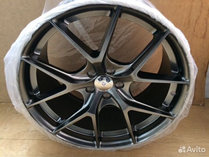 Accelera RHO 8.5/40 R18