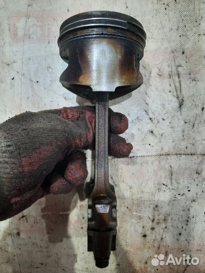 Поршень с шатуном Hyundai Sonata EF G4JP 2005