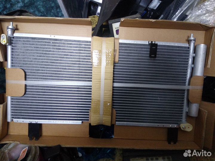 Сузуки Лиана радиатор кондиционера