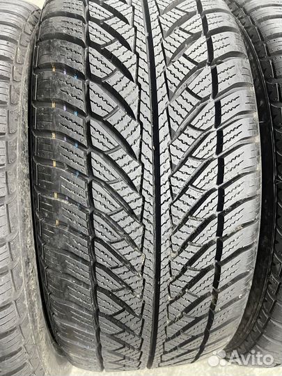 Goodyear UltraGrip 8 Performance 245/45 R18 100V