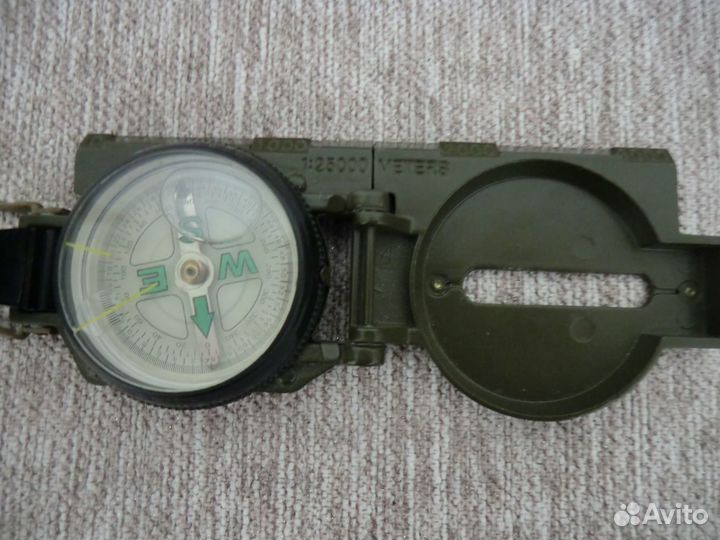 Компас туристический жидкостный