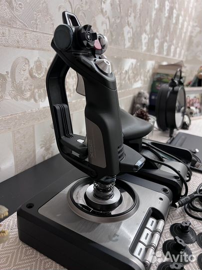 Logitech джостик G X52