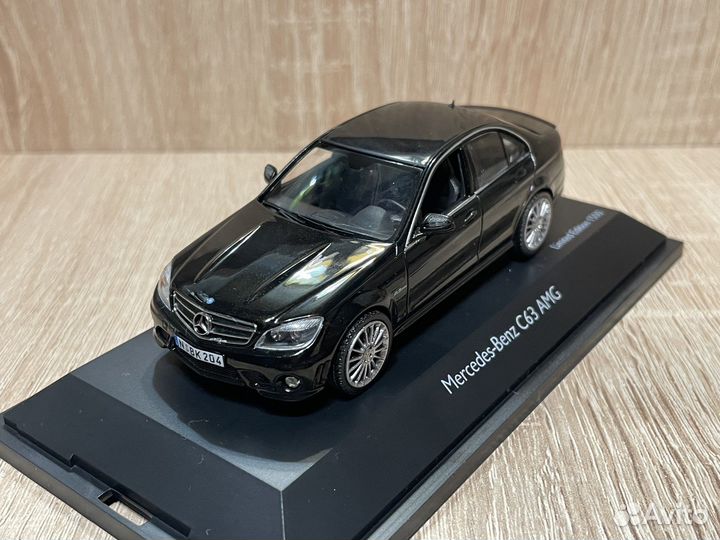 1:43 Schuco Mercedes-Benz c63 amg w204