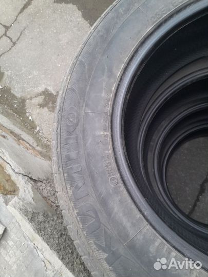 Kumho Solus 4S HA32 235/65 R17