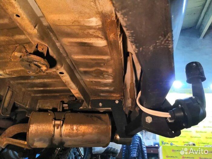 Фаркоп Toyota Ipsum 1995-2003, Gaia 1998-2004