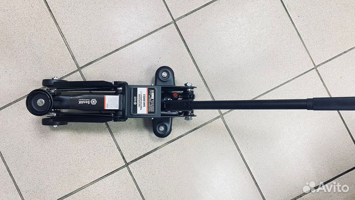 Домкрат подкатной 2т. 135 мм-320 мм Белак