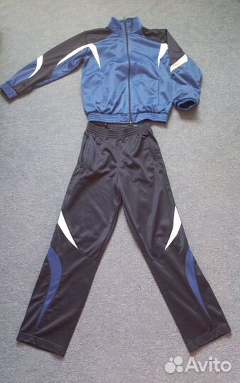 Костюм спортивный(34-36 р)(состояние нового)