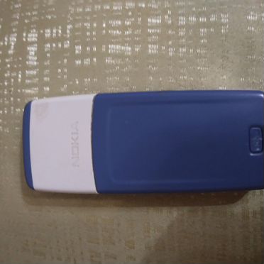 Сотовый телефон бу