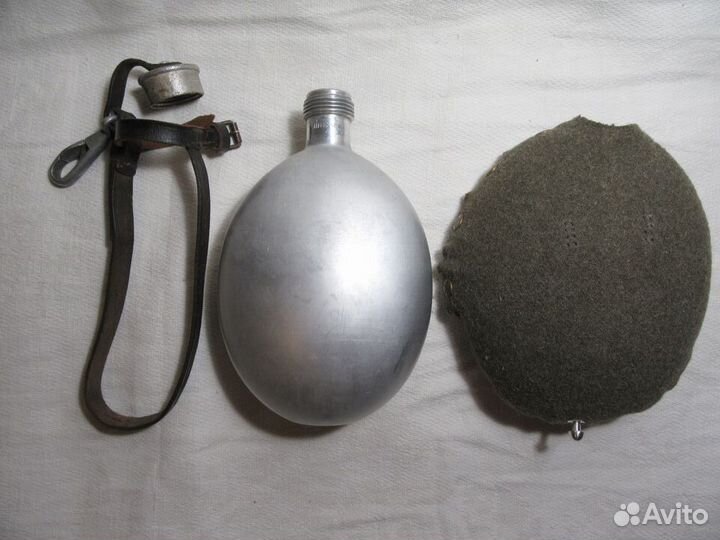 Немецкая фляга-бесстаканка на клеймах HRE38