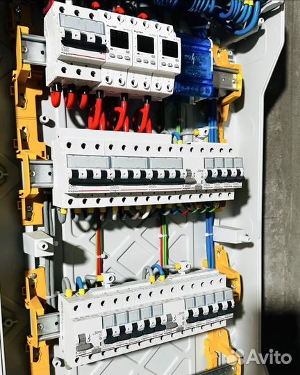 Замена проводки. Услуги электрика с выездом на дом