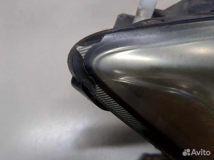 Фара (передняя) правая Lexus IS