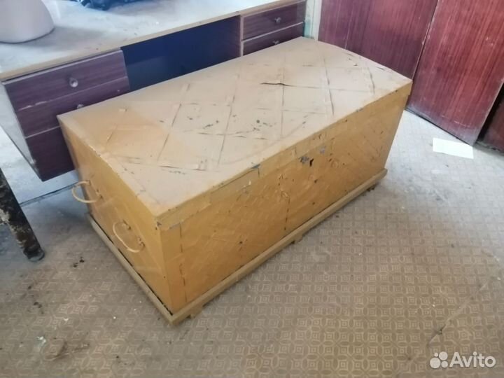 Сундук деревянный старинный