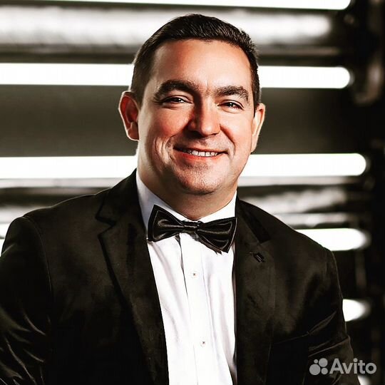 Ведущий праздников (свадьбы, юбилеи, корпоративы)