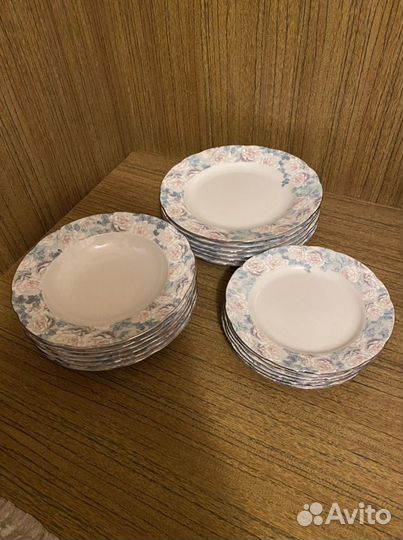 Набор тарелок (Чехия) новый