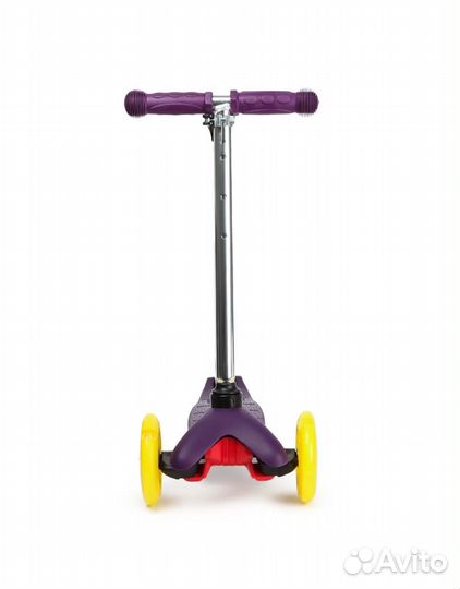 Самокат трехколесный