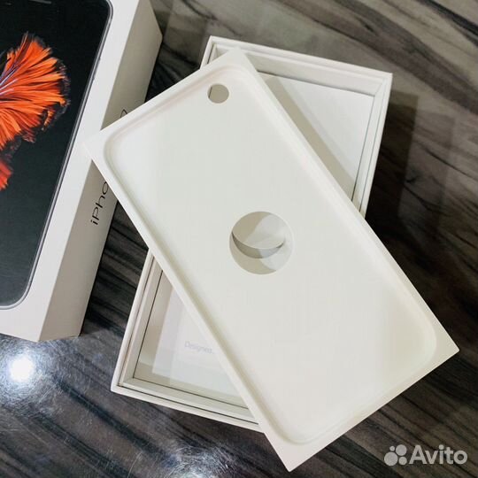 Коробки для iPhone