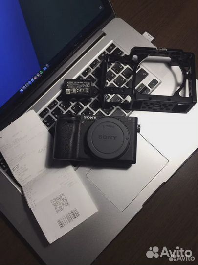 Sony a6300 + sigma 30 1.4 + клетка + з/у