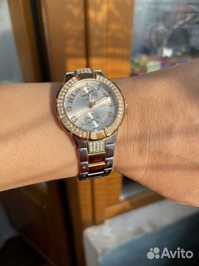 Часы guess