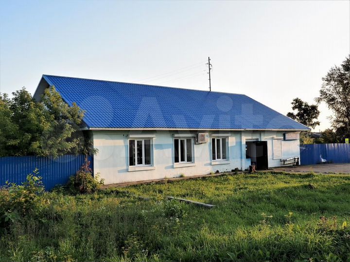 Здание, 190 м² + земельный участок 11 соток