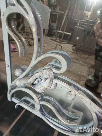 Зеркало настенное