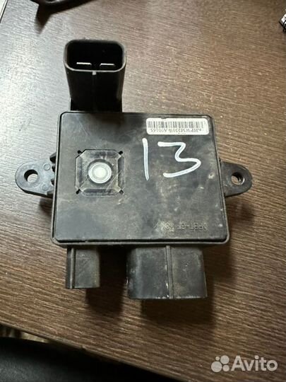 Блок управления вентилятором Kia Quoris 3.8 G6DD