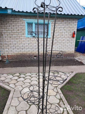 Подставка для цветов напольная металлическая