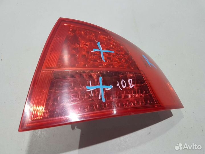 Фонарь задний правый наружный ауди а8 audi a8