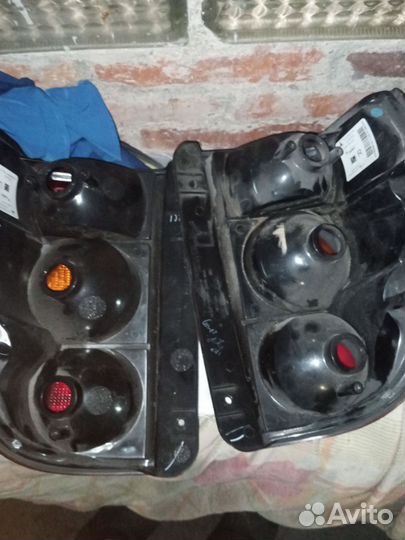 Задние фары