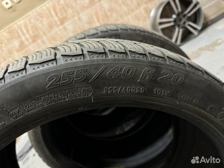 Michelin Alpin 255/40 R20 и 295/35 R20 W