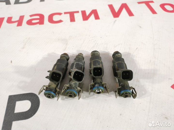 Форсунка топливная Ford Focus хетчбек 2.0 aoda