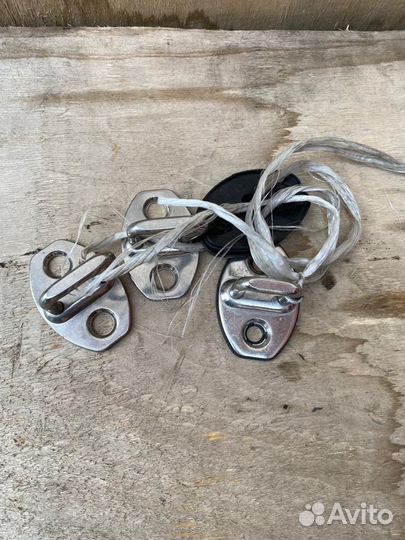 Фиксатор двери Audi VW