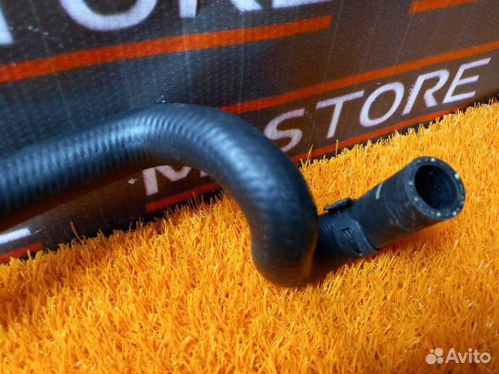 Патрубок системы охлаждения Mercedes-Benz C-Class