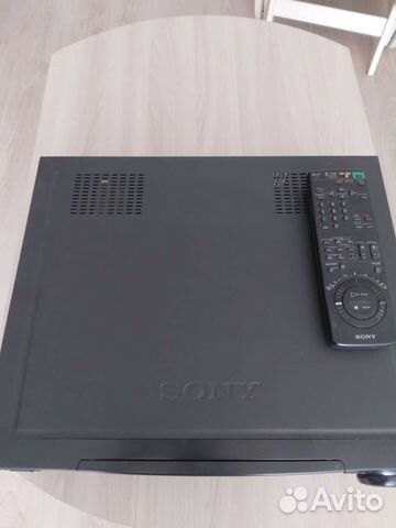 Видеомагнитофон sony DA 4 PRO