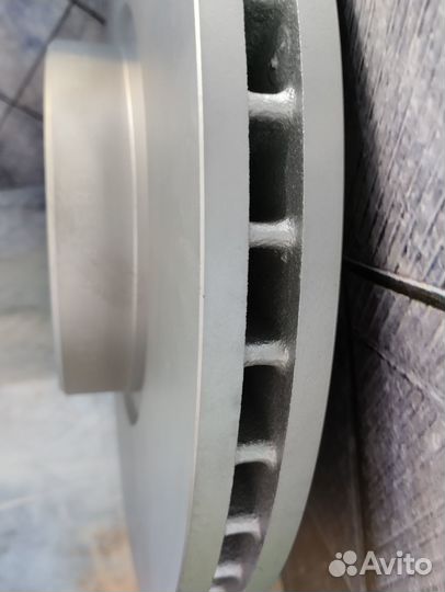 34116868938 Тормозной диск вентилируемый