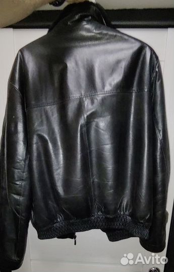 Кожаная куртка Toto