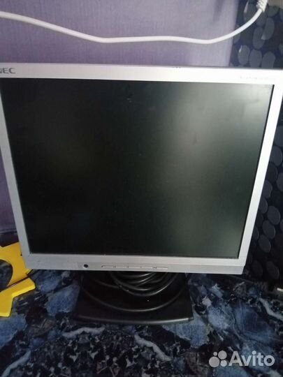 Монитор NEC