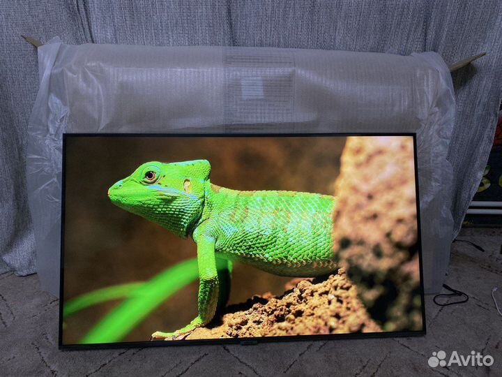 Телевизор Samsung UE43AU7100uxce