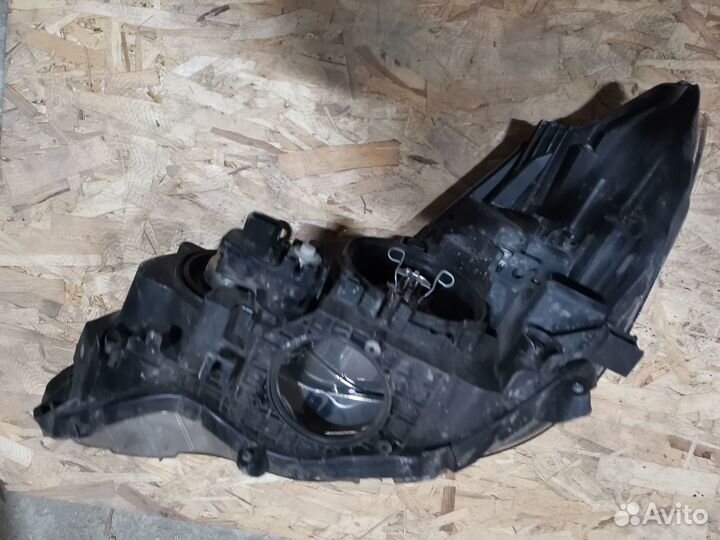 Фара правая Subaru XV Донор